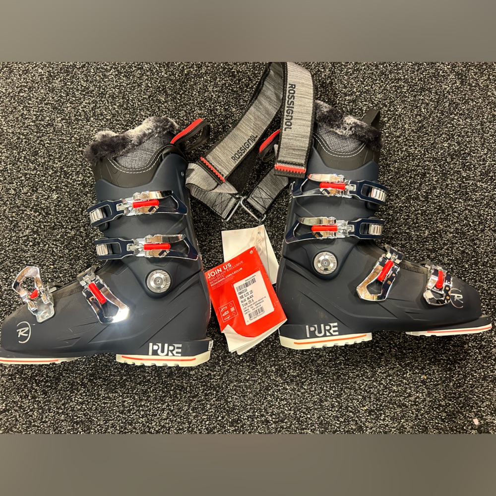 Rossignol women’s pure elite 120 size 23.5